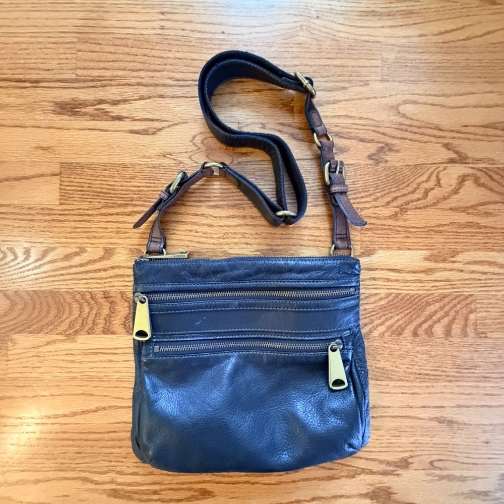 Fossil Black Leather Crossbody with Brown Adjustable Strap